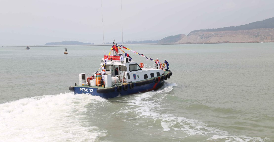 Tàu tìm kiếm cứu nạn sử dụng thiết bị phản lực nước HamiltonJet HJ403